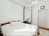 Spre vânzare se oferă apartament cu 2 camere și living în sect. ...