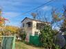 Продам двух этажный дом на 6 сотках земли. Состояние дома под ремонт, 