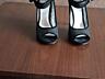 Подарю (отдам даром) пакет обуви 39 размер. Кожа натуральная.