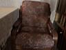 Продам два кресла и диван