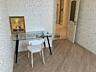 Продаж 3-кімнатної квартири, метро Позняки 3 хв пішки. Є відновлення .