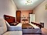 Продается 2 к.кв. в центре, возле Хрещатика, по ул. Бассейная 7, 56 ..