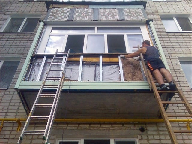 Бельцы. утепление расширение восстановление усиление балконо.