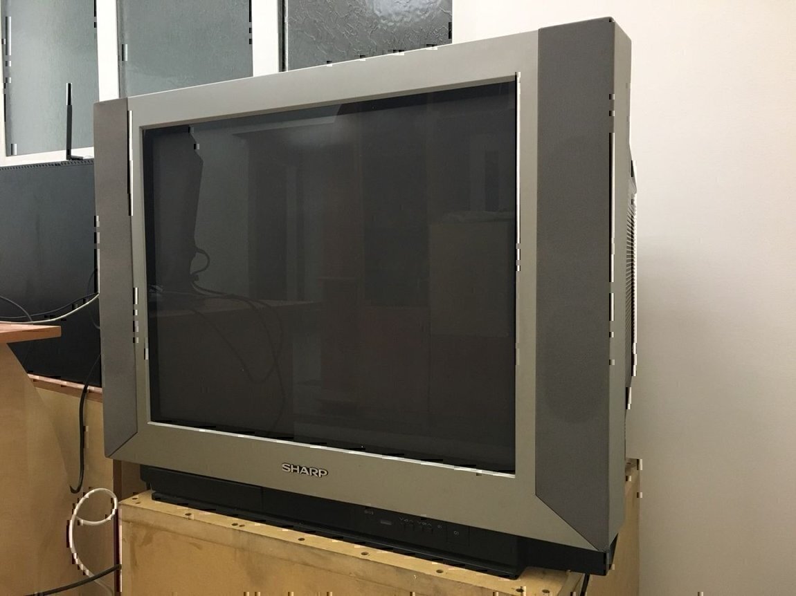 Sharp телевизор модели. Телевизор Sharp 2000. Телевизор Sharp 1999. Телевизор Шарп 1996-2000. Модель телевизора 1993 Шарп.