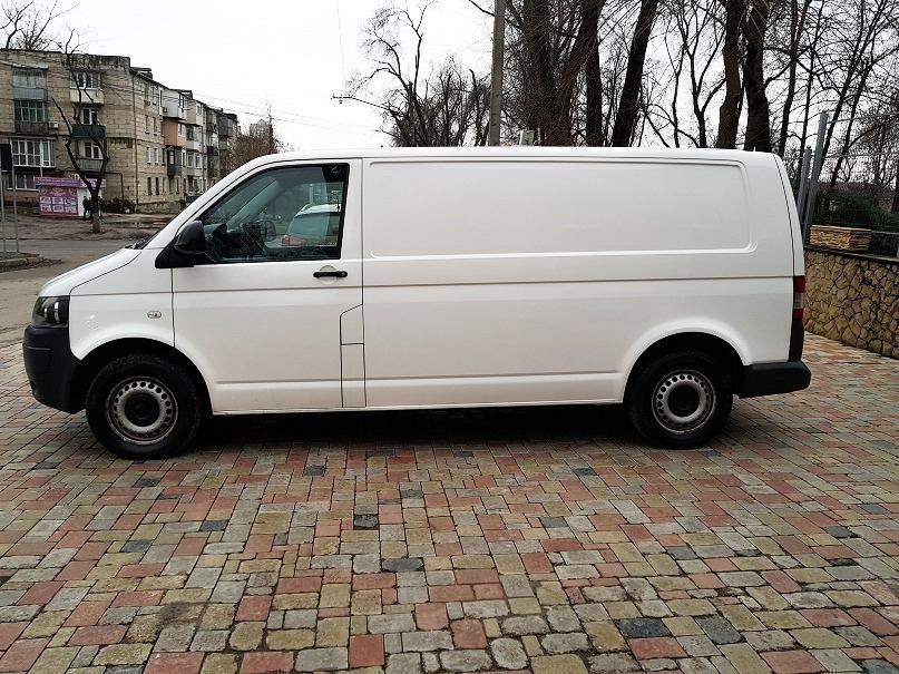 Длинная база. Volkswagen транспортёр 2012. Фольксваген Транспортер 2012. Volkswagen Transporter  Maxi фургон. Фольксваген с длинной базой.