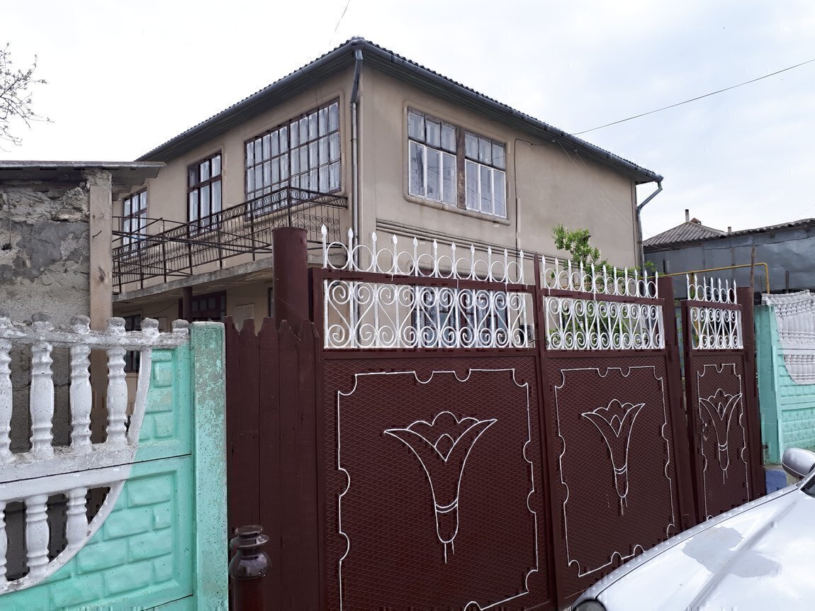 молдова недвижимость 999 единец. полтава частный сектор. 999 case de vanzare falesti. 999 case de vanzare falesti. дома в молдове теленешты.