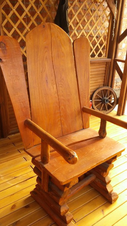 Декоративные кресла из дерева