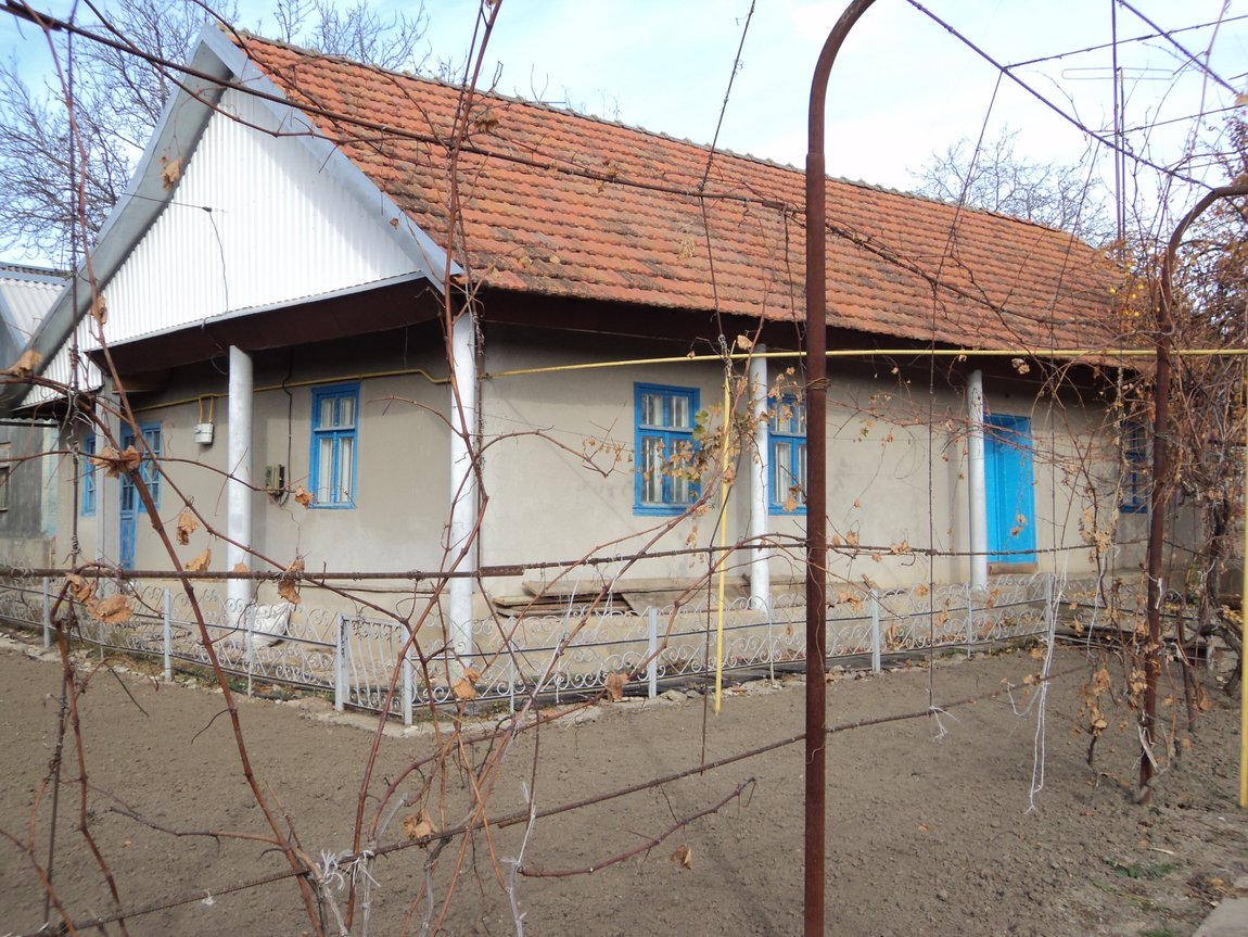 Недвижимость в пмр тирасполь. Тирасполь частный дом. Дома в тирасполе. Тирасполь частный дом. Тирасполь частный дом.