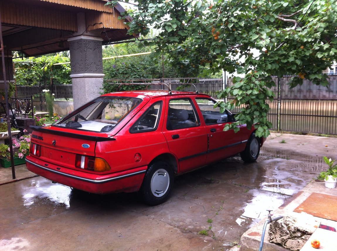 Продаю 600. Форд Сиерра 1983. Ford Sierra 1983. Форд Сиерра 1983г. Сиера Опель Сиерра.