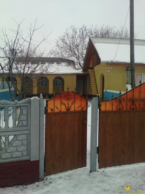 1-этажн. дом, сарай и гараж в селе Стурзовка 11000 €