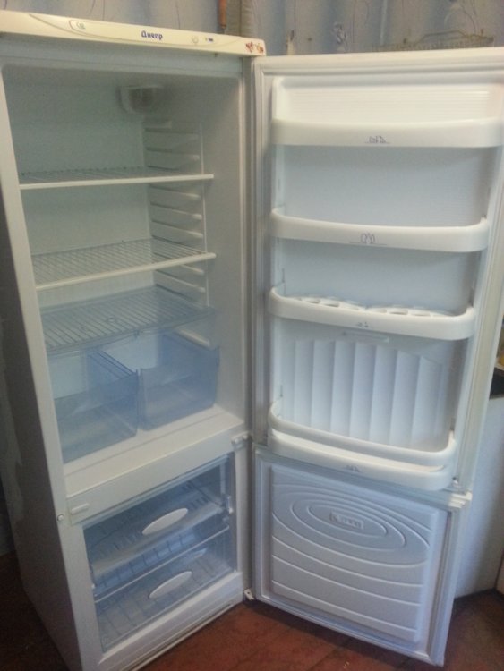Морозилка снизу. Днепр 2мс холодильник. Холодильник Днепр 2. Холодильник Днепр ДХ-416-7-010 -. Холодильник Днепр ДХ-2.