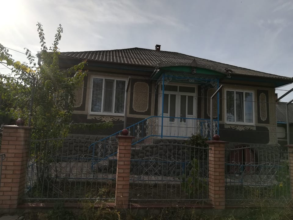 фэлешть село пензарен. Case. 999 md vind casa. Casa ciuhrii edinet. дом в молдавии.
