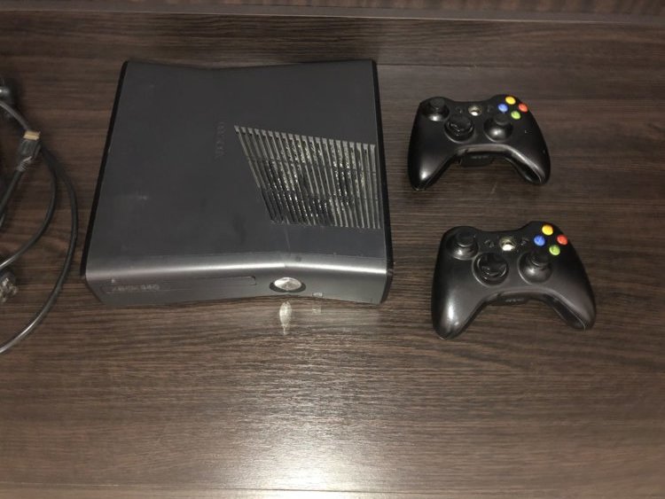 Xbox 360 без прошивки. Комплект хбокс 360. Прошивка хбокс 360. Прошитый Xbox 360. Xbox freeboot.