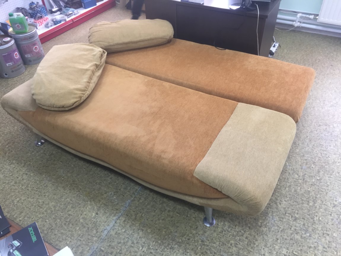 Продается комфортабельный универсальный диван. Срочно 1600 руб