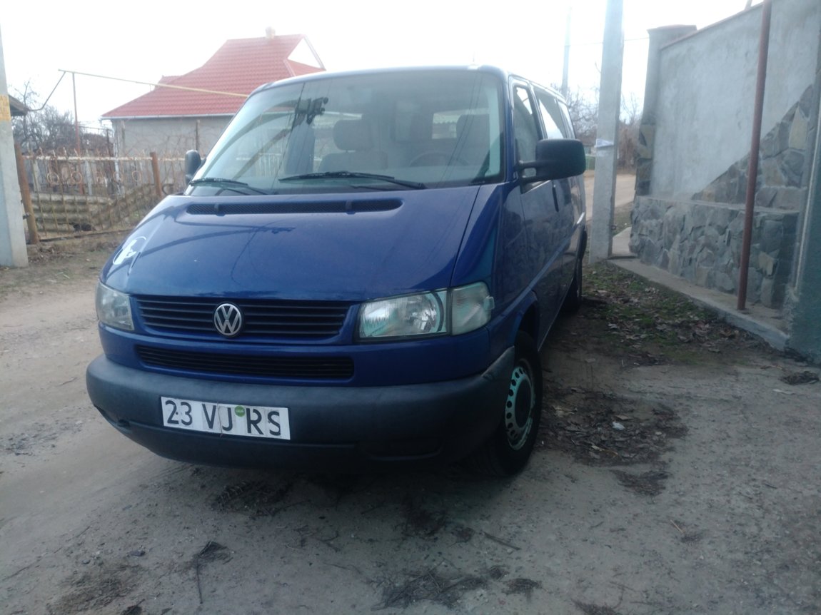 Volkswagen Transporter T4 1.9 TDI 5000 $