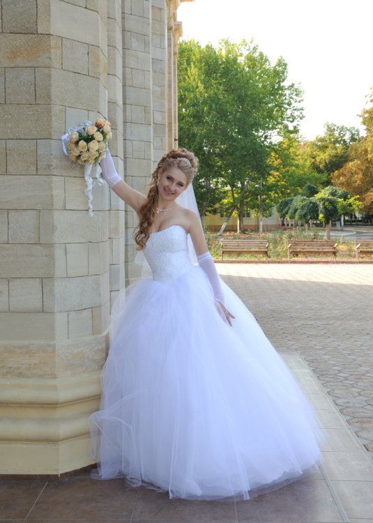 Как найти свадебное платье по фото