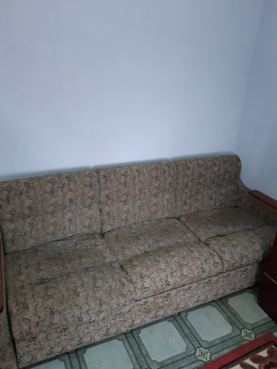 Продажа диванов много мебели