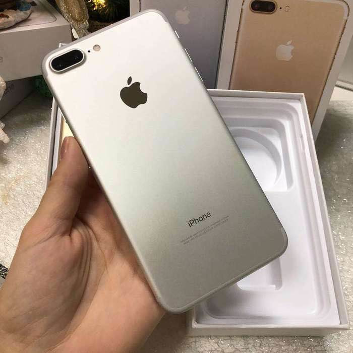 Стоит айфон 7 плюс. Iphone 7 Plus. Айфон 7 плюс 128 ГБ. Iphone 7 Plus Silver. Iphone 7 Plus 128gb.