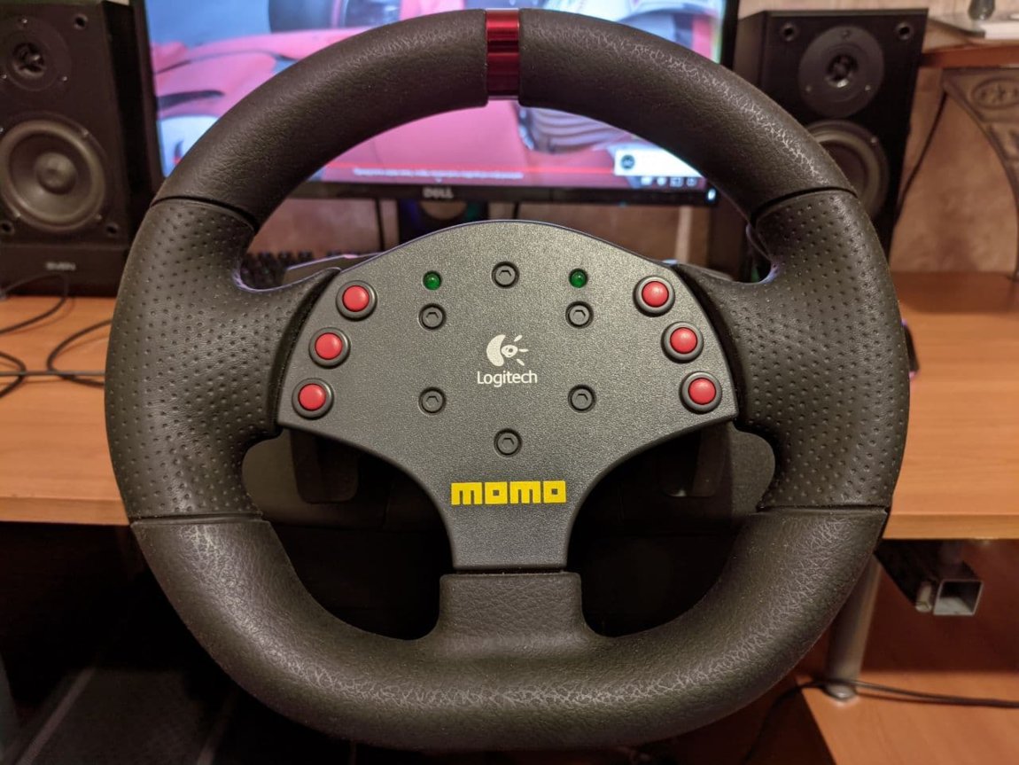 Руль момо рейсинг. Логитеч МОМО руль. Игровой руль Лоджитек МОМО. Logitech Momo Racing Force feedback Wheel.