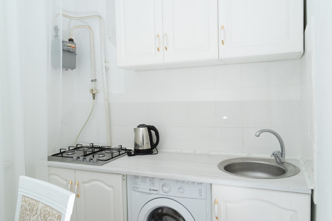 1-комн. с ремонтом, мебелью и техникой 13500