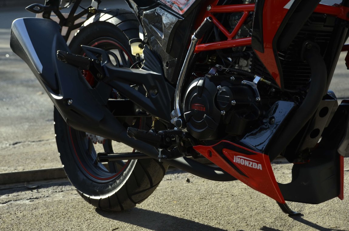 Двигатель wolf. Wolf Motors ihonzda 250. Ihonzda 200 cc. Wolf Motors 2015. Ihonzda MD.