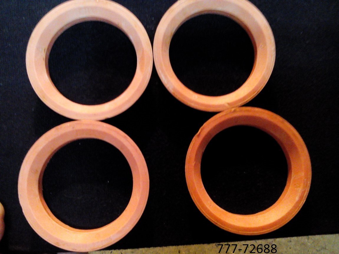 Центровочные кольца для дисков 100 руб