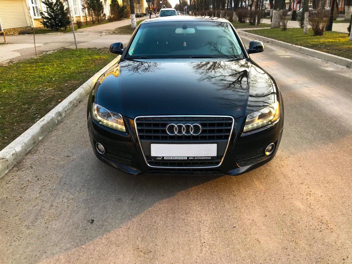 Audi A5 Цена: 6600$ Год: 2010 Объём: 2.7 250 тыс км 7000 $