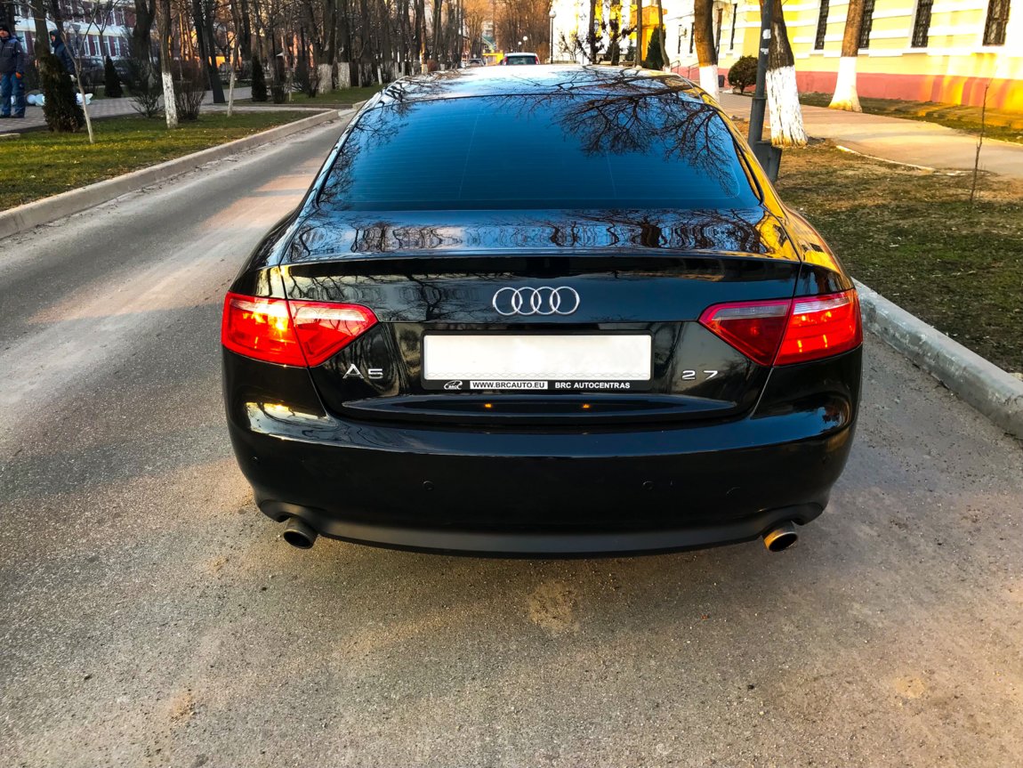 Audi A5 Цена: 6600$ Год: 2010 Объём: 2.7 250 тыс км 7000 $