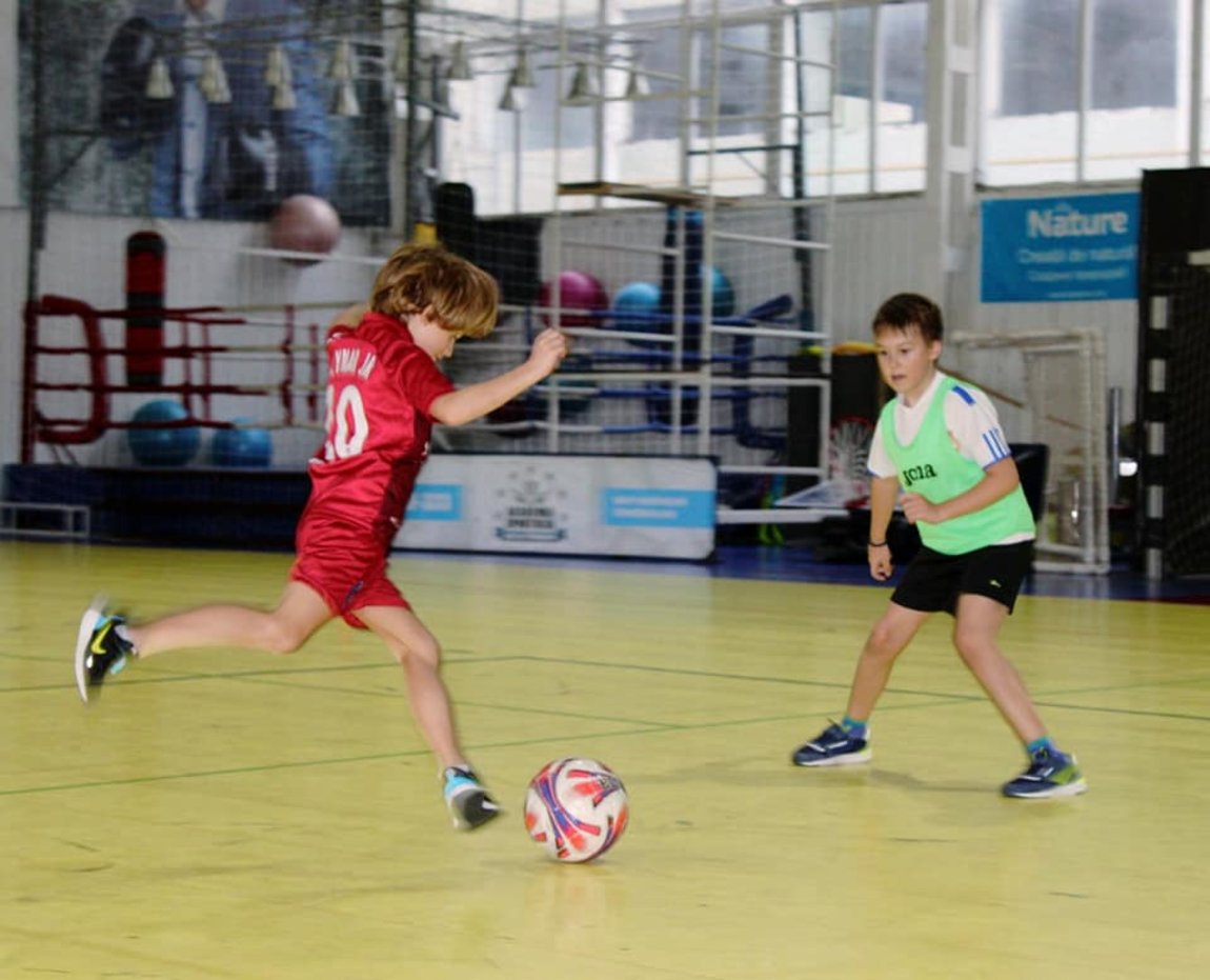 Тренер по футболу