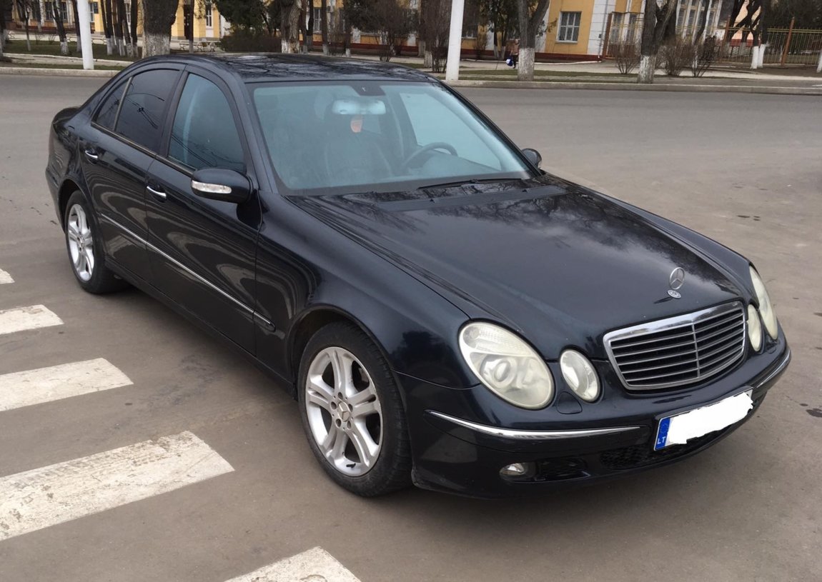 Мерседес бенц е270 cdi