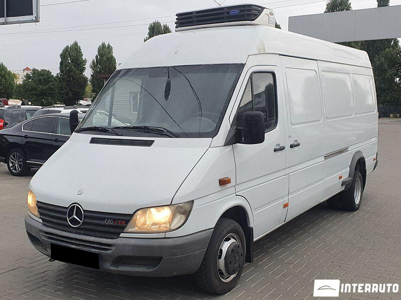 Mercedes Benz Sprinter с456ас136