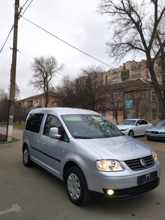 Volkswagen caddy 2006. Фольксваген Кадди 2006.