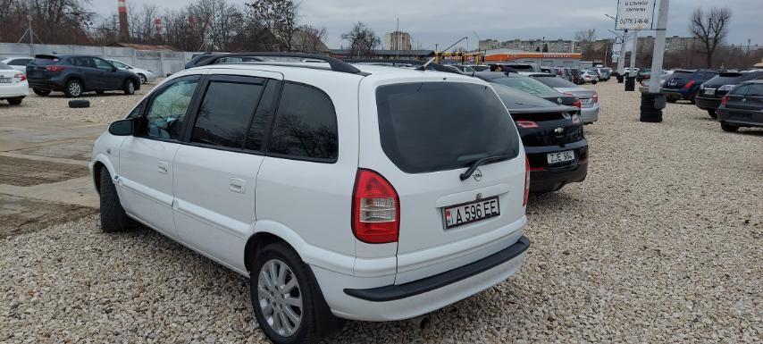 Д 2005. Сеат Альхамбра 1 поколения. Seat Alhambra 2001 1.8 автомат. Opel Zafira 2000 bakavik. Opel Zafira 2000 салон.