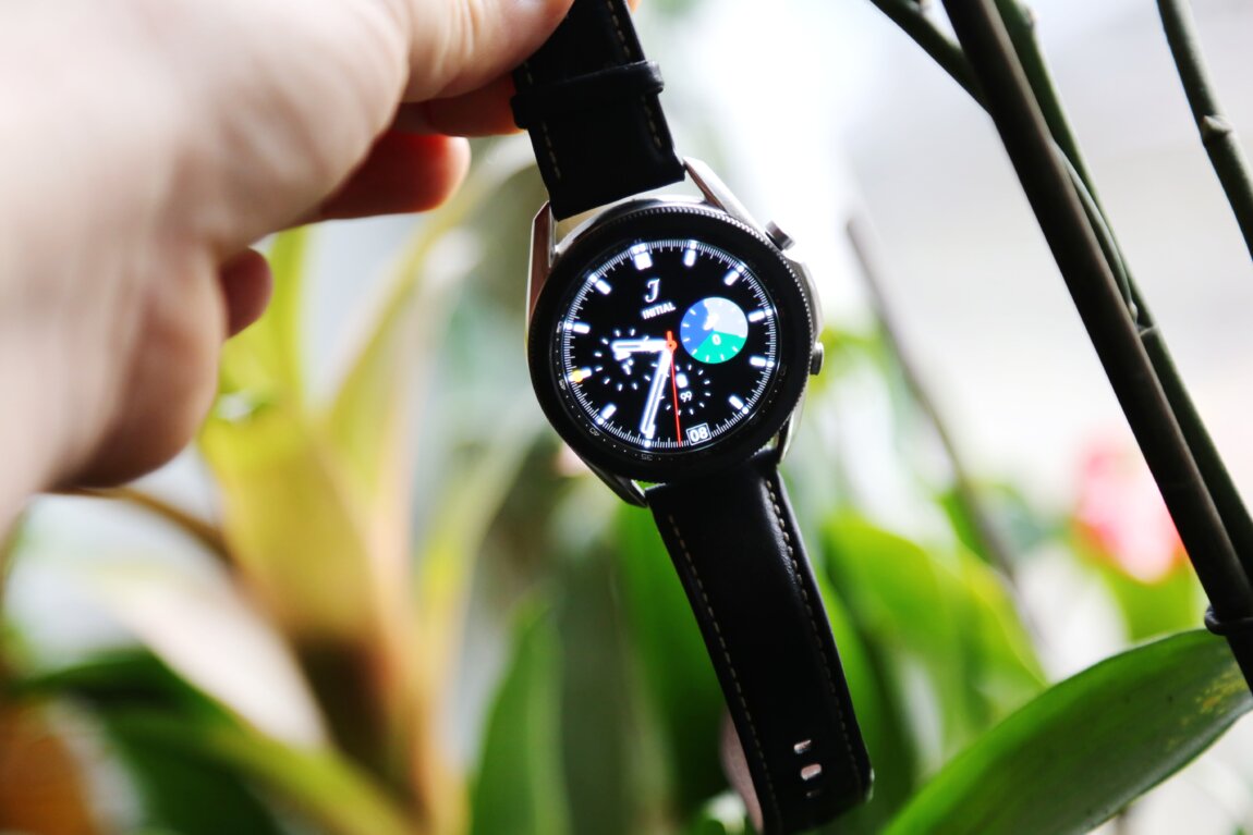Samsung galaxy watch 45. Галакси вотч 3 45мм. Смарт-часы Samsung Galaxy watch3 45mm. Самсунг галакси вотч 3 45 мм. Samsung watch 3 45mm.