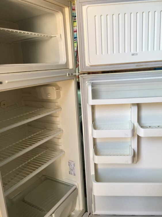 Скупка холодильного. Stinol 2 камерный. Холодильник Stinol 110. Холод Стинол 2 камерный. 2 Камерный холодильник 120.