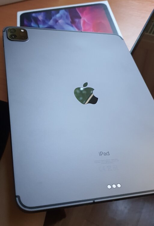 Планшет 120 герц. IPAD Pro 2022. Айпад 2022 256гб. IPAD Pro 11 2022. Самый новый айпад 2022.