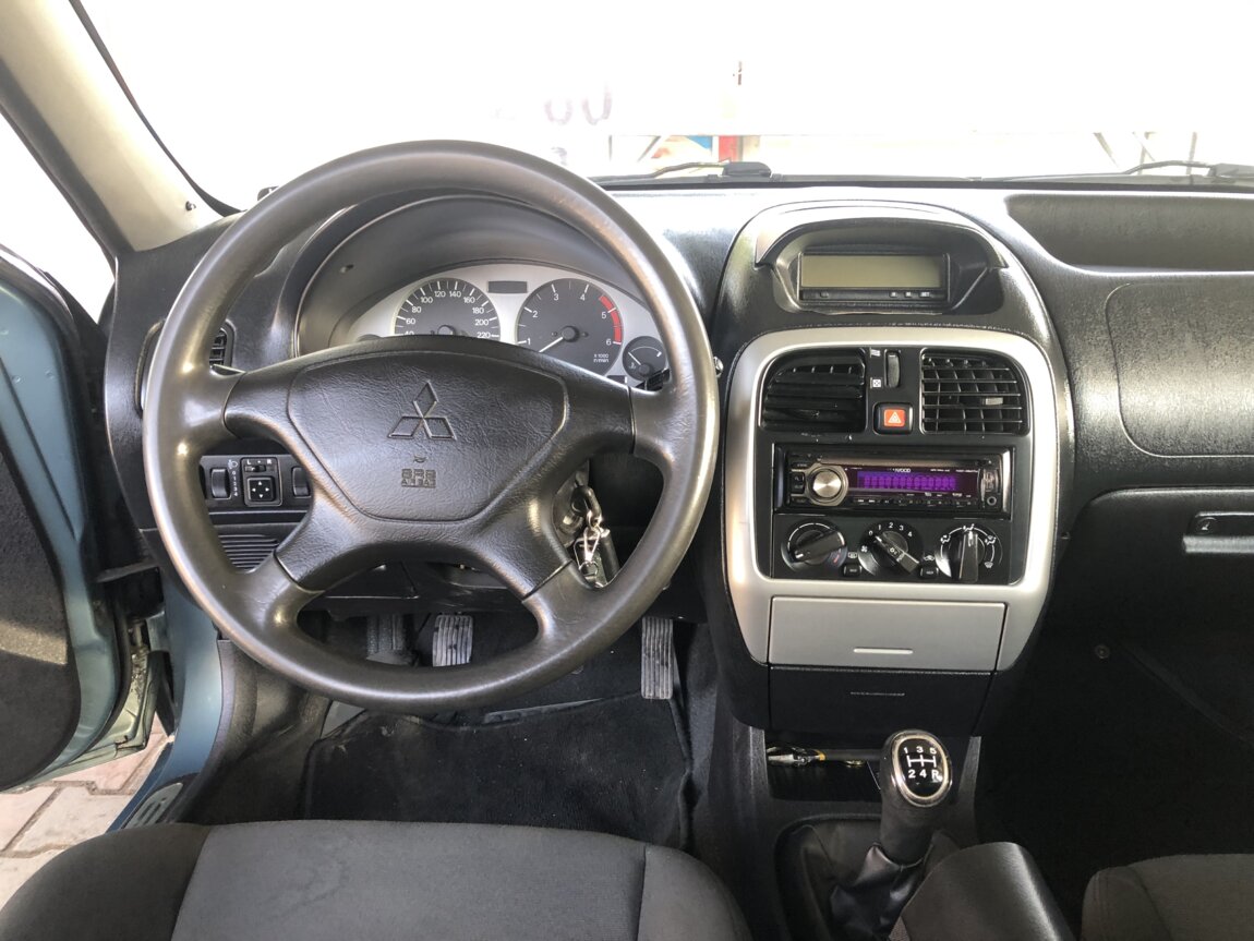 Мицубиси Каризма 2700