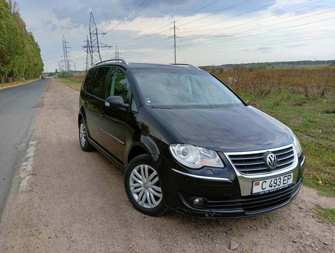 Touran 2008 Volkswagen багажник