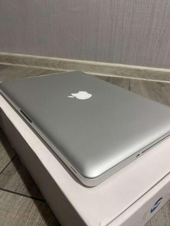 Macbook Pro 13, i7 230