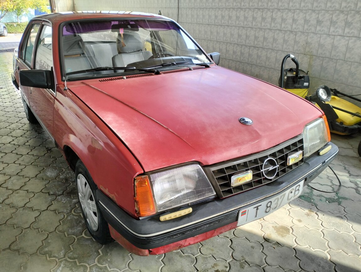 Opel Ascona 1985