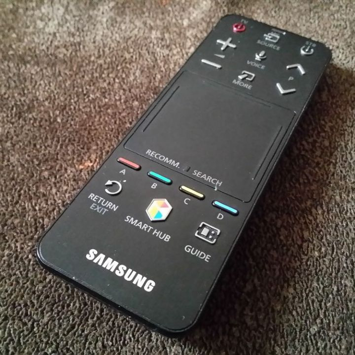 Сенсорный пульт samsung. Samsung Smart Control пульт. Пульт самсунг Smart Touch Control. Samsung TV пульт с тачпадом. Сенсорный пульт для смарт телевизора Samsung.