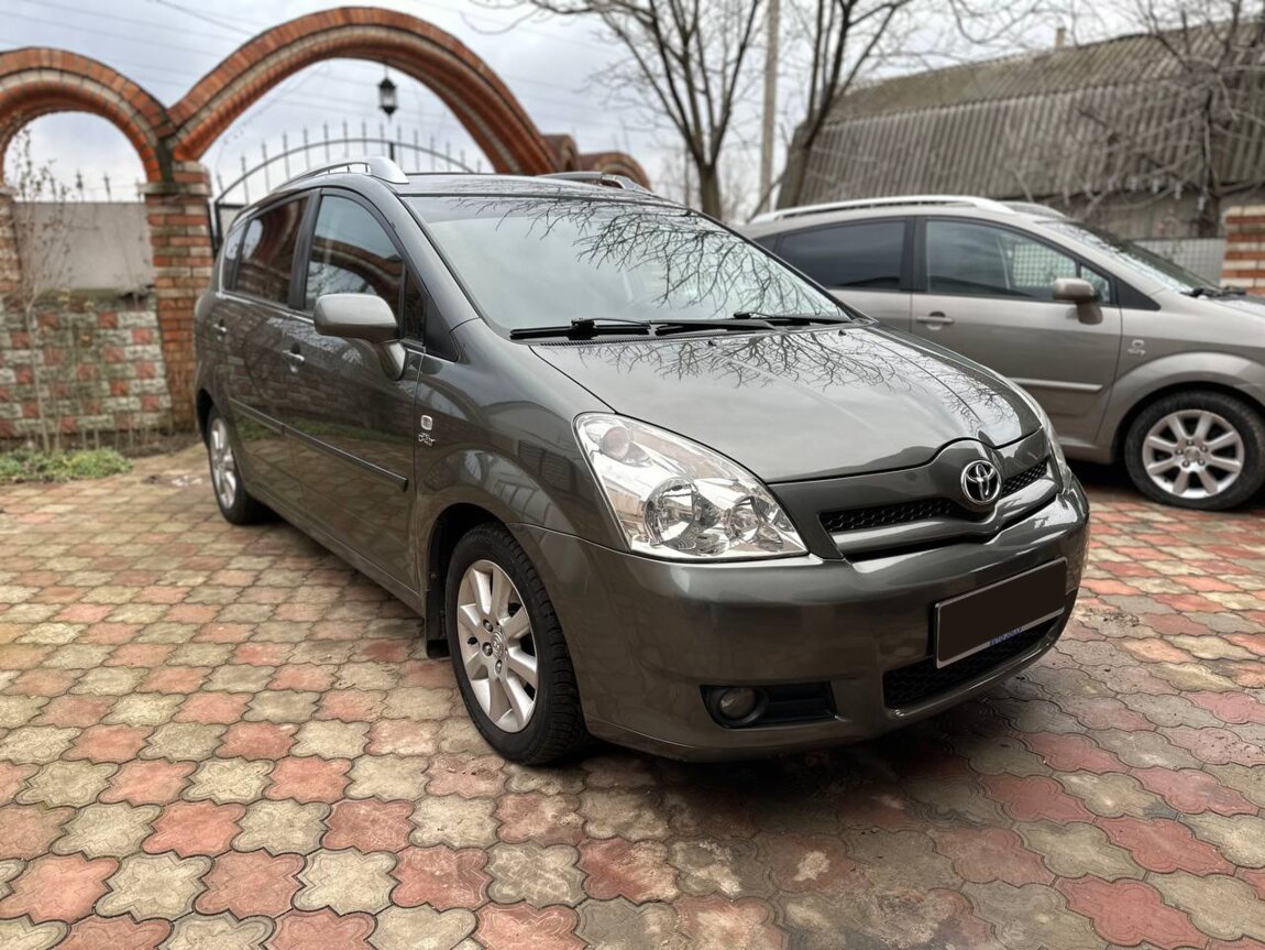 Королла версо 2. Toyota Corolla Verso 2001. Toyota Corolla Verso 2005 120. Тойота версо мухобойка. Королла версо 2007 2.2 дизель.