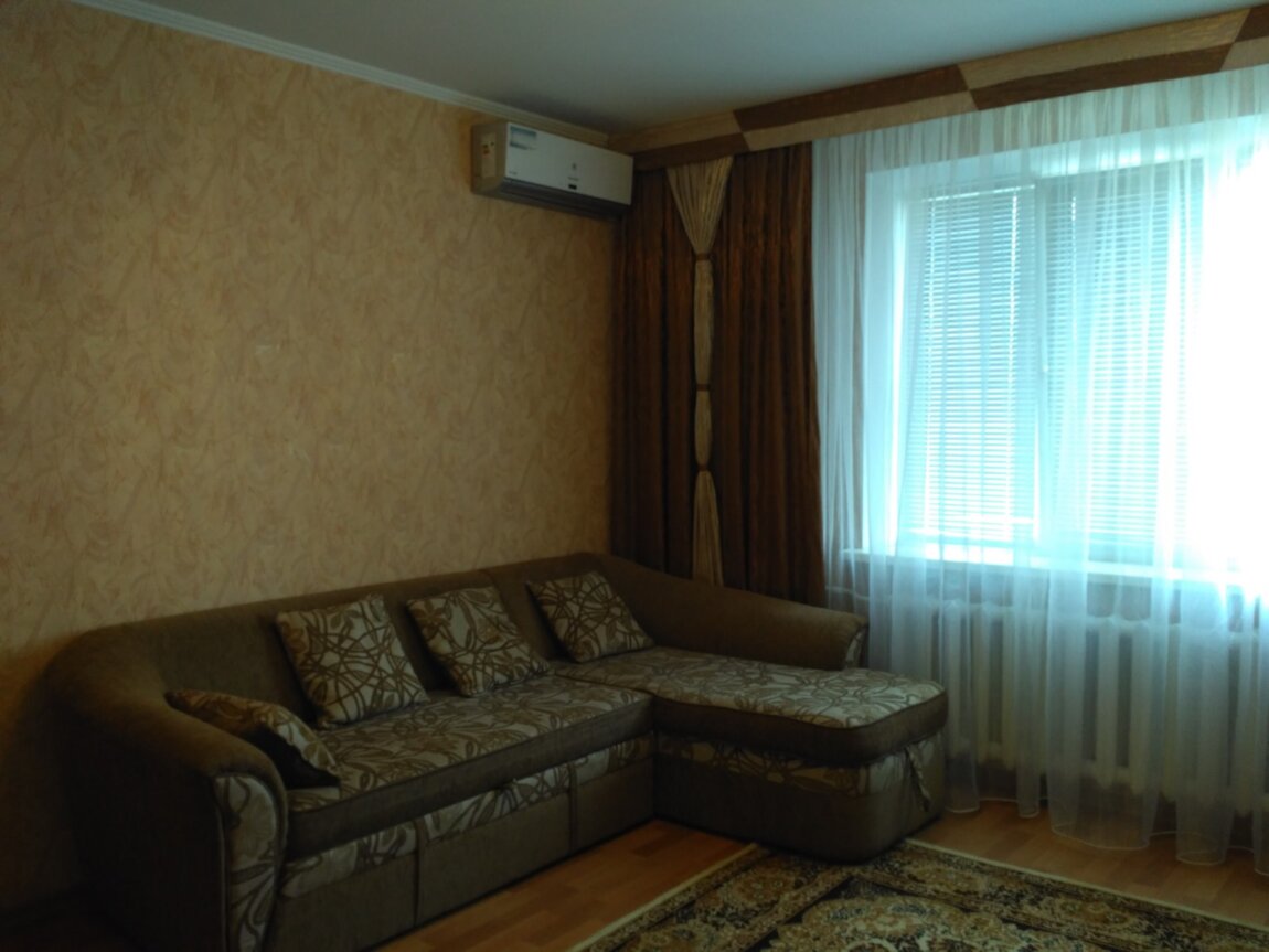 Сдается квартира в центре 160