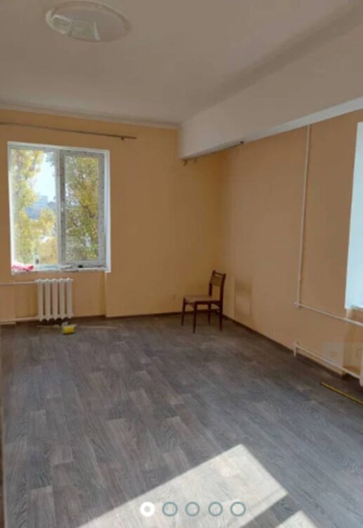 Продам 2 комнаты в коммунальной квартире. Хорошая просторная 16300