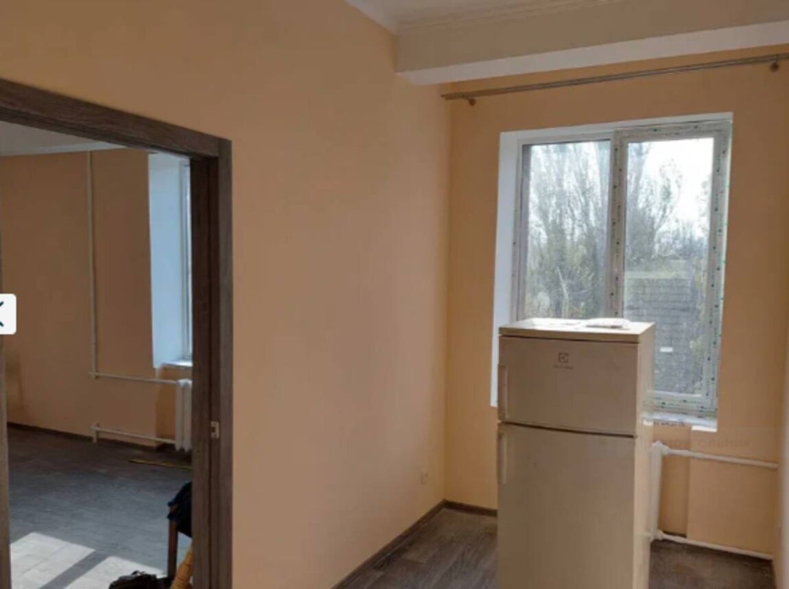 Продам 2 комнаты в коммунальной квартире. Хорошая просторная 16300