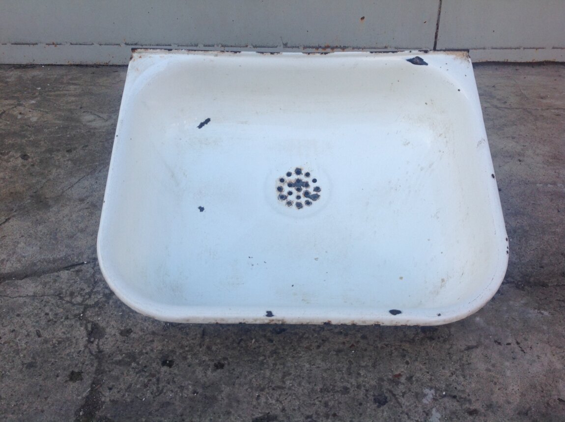 Раковина 50 р, бачок 50 р 50 руб