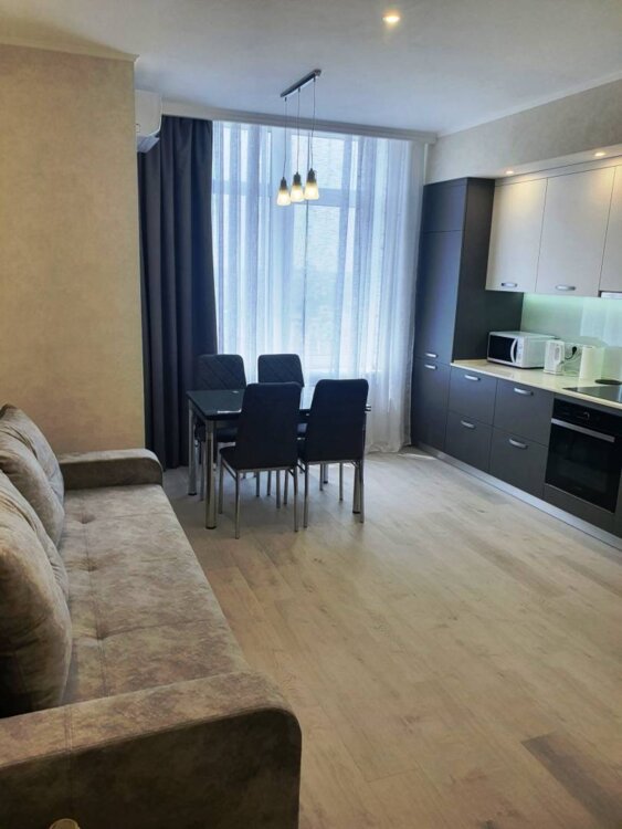 Продам двухкомнатную квартиру с прямым видом на море в Аркадии с 130000