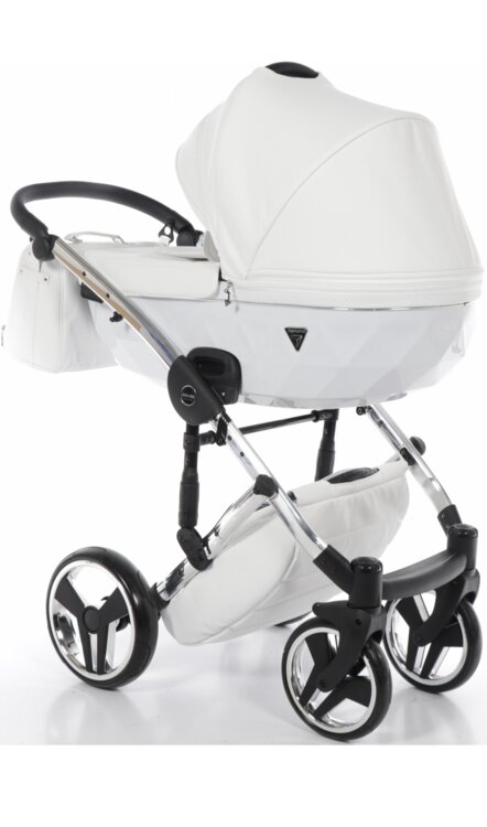Junama Diamond Individual 2в1 белая + автокресло