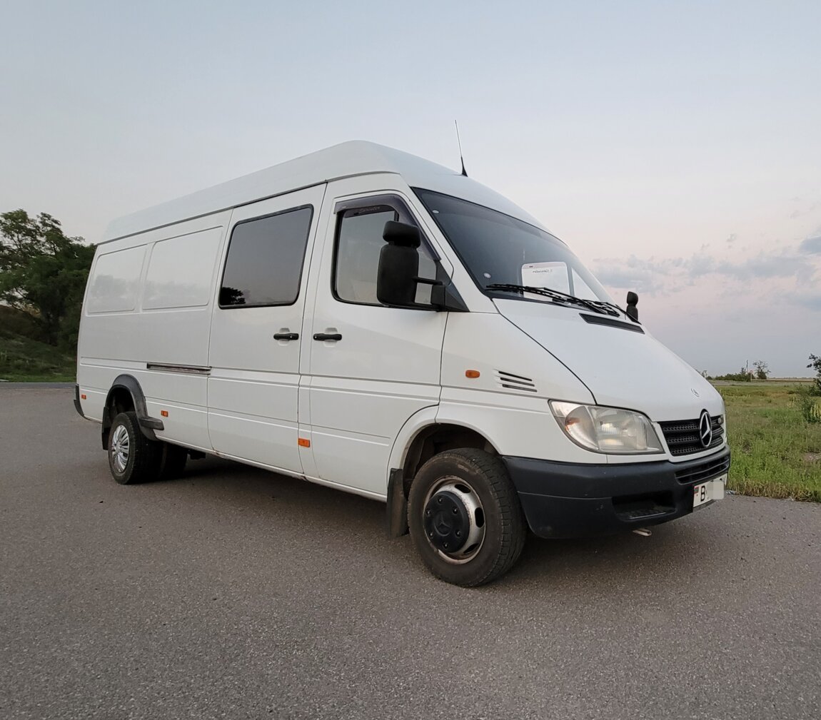 Mercedes Sprinter 416 скорая помощь