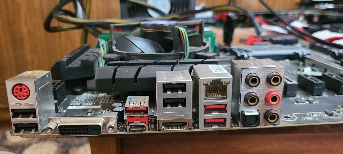 Материнка msi z170, 16gb ddr4, core i5 7500 4ядра, бокс охлад 2150 руб